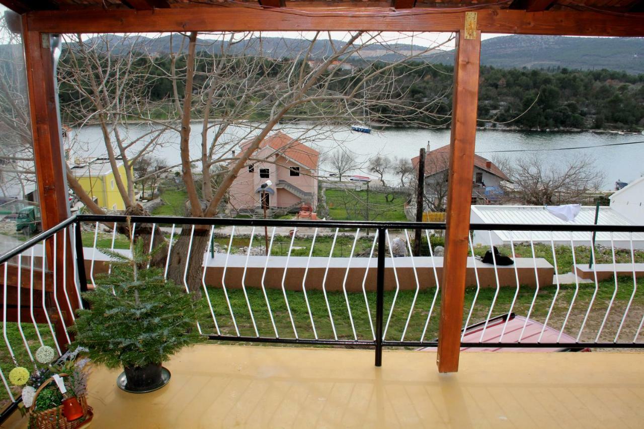 Apartmani Corleone Билице Экстерьер фото