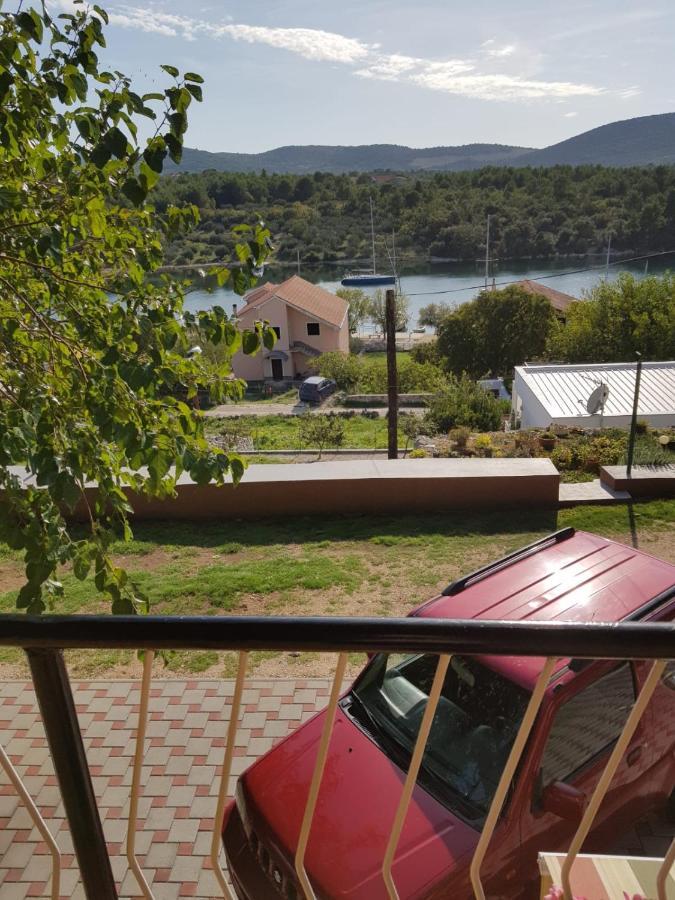 Apartmani Corleone Билице Экстерьер фото